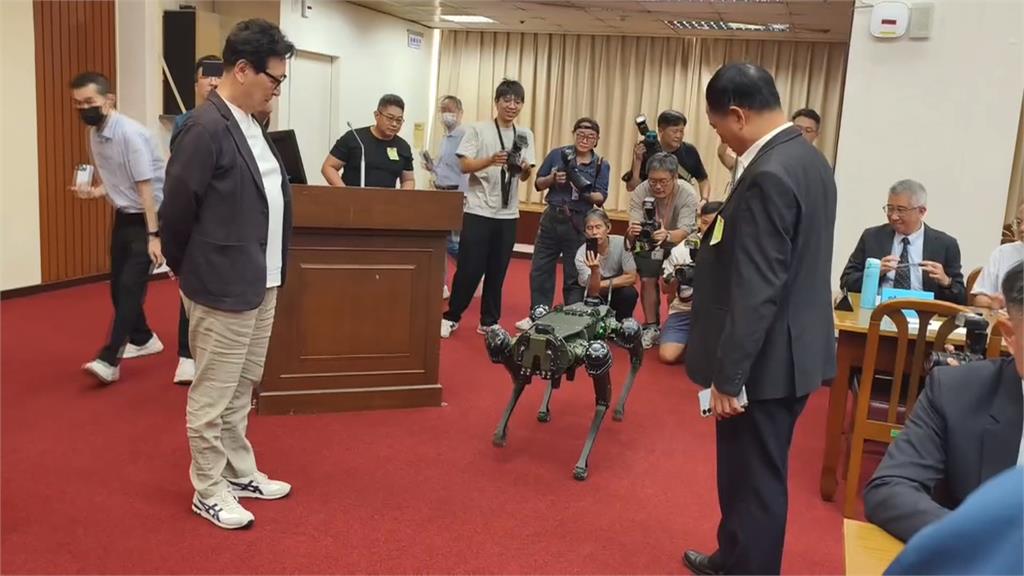 趙少康公聽會挺藍版無人機條例 學者:政院版都是在地採購