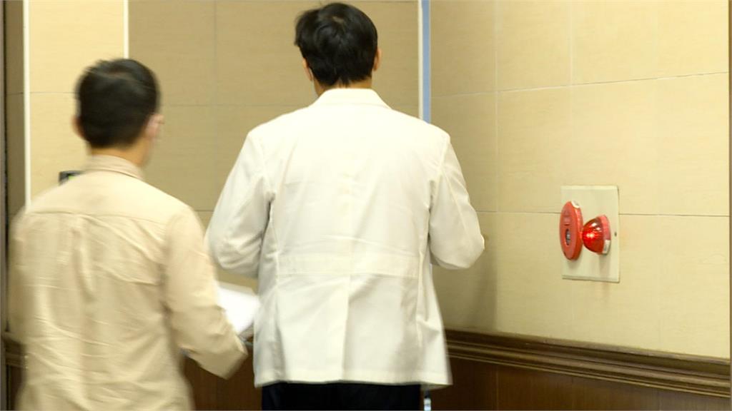 11月個大嬰疑遭濕口罩悶死 父走出解剖室頻拭淚令人鼻酸