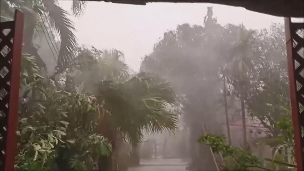 泰國暴雨上萬戶受災 清萊等7個府水淹一層樓高