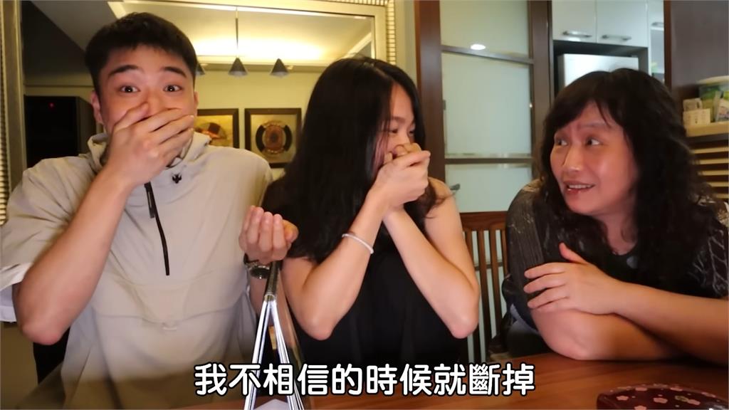 母親節惡整！聊鬼故事「手鍊斷掉、椅子橫空移動」　媽媽嚇到爆氣飆罵
