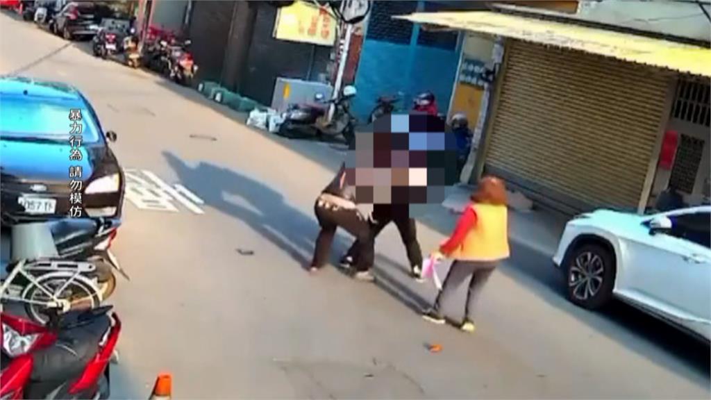鳳山無差別綁架!女遭陌生男跳繩勒脖 附近雜貨店老闆將人過肩摔壓制
