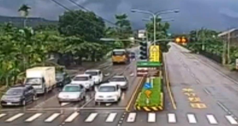 南投雨多災情 台16線搶通 草屯租客家電遭沖倒