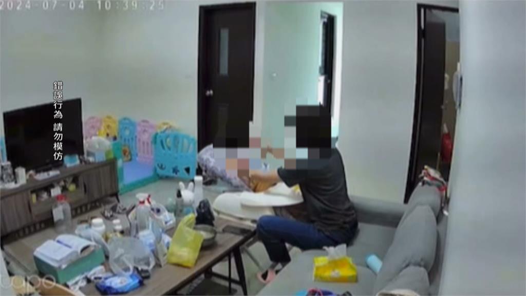 高雄嬰兒摔傷滿口血 保母忘我滑手機不聞不問