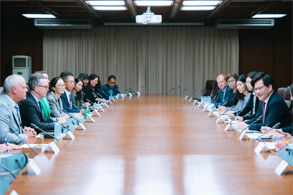 快新聞/林佳龍接見美台商會 盼早日解決台美雙重課稅問題