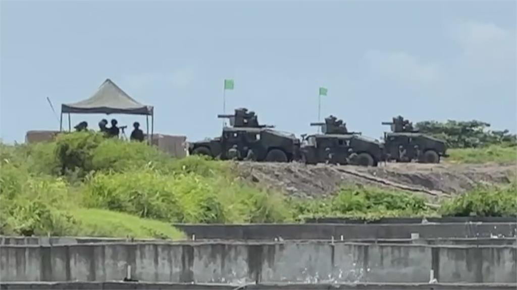 天馬操演實彈射擊　拖二式飛彈精準命中標靶