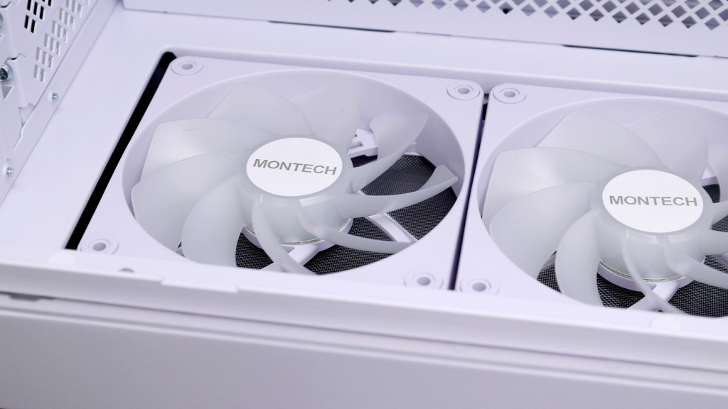 MONTECH 翻轉選擇 HS01 Pro 支援 BTF 背插式主機板的玻璃側透機殼