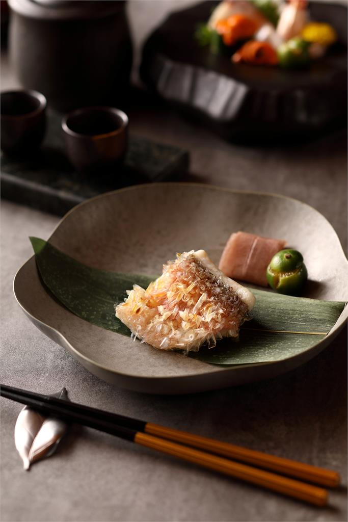 飯店推限定「頂級日料套餐」!鹿兒島A5和牛、廣島生蠔滿足味蕾