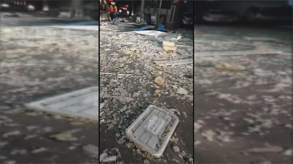 台南科技公司凌晨爆炸失火　外牆破大洞！鐵皮木板噴滿街