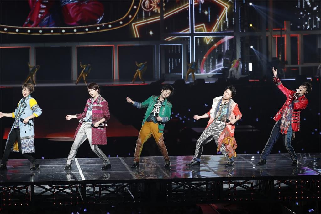 日本天團「嵐」出道逾25年宣布解散!2026年春天「最後巡演」向粉絲告別