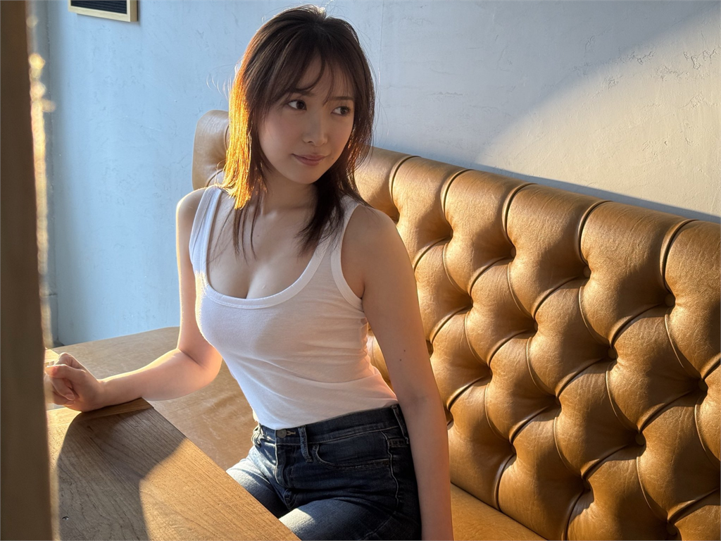 21歲清流新星「鈴木希」踏入暗黑界!他狂讚出道作「像鄰居家大姐姐」