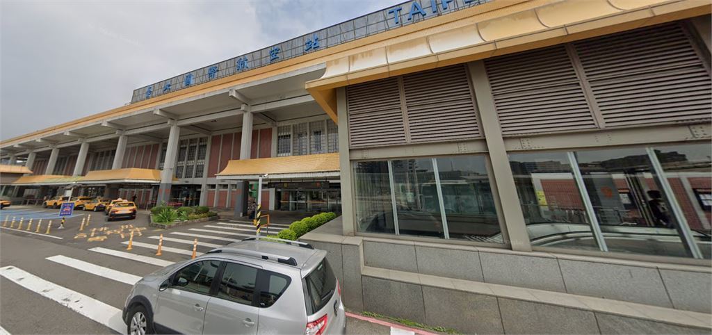 快新聞／這也推給人民？資深藍議員主張「遷松機公投」　沈伯洋反應曝光
