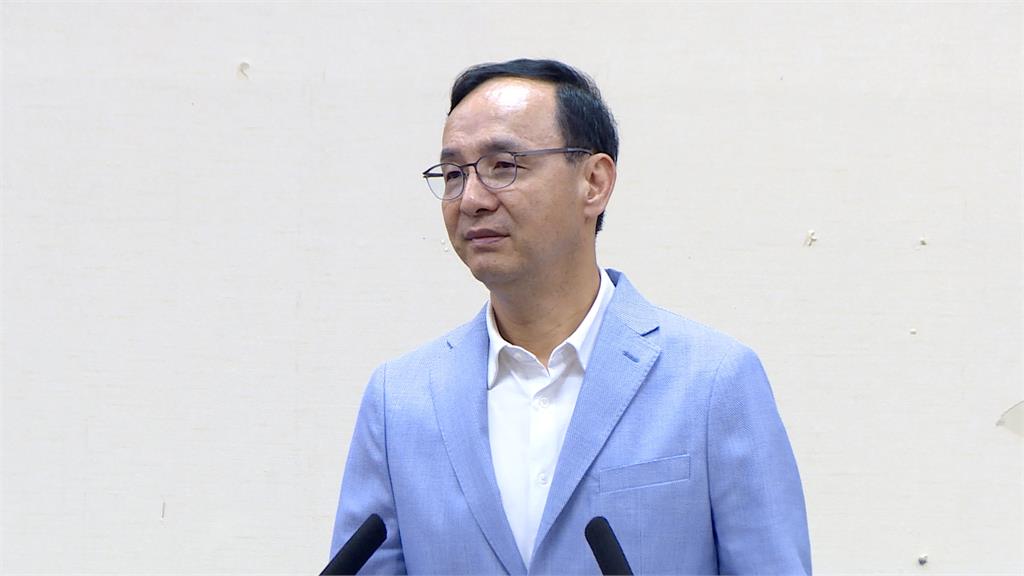 大讚侯友宜「杯水論」　朱立倫轟綠別用罷免恐嚇侯友宜