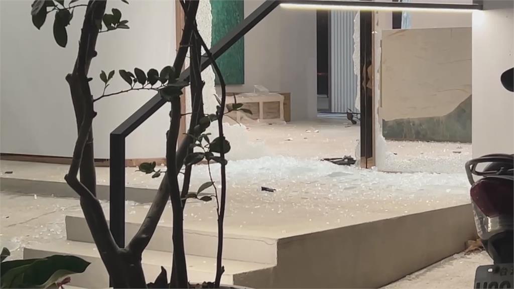 尾牙敬酒衝突！　工程行老闆被圍毆擄走丟包