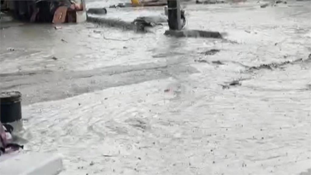 驚險!花蓮母子四口躲衣櫥高處 只剩頭露出水面呼吸