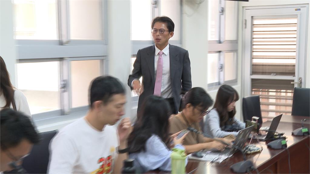 黃國昌遭爆向央廣索機敏文件! 林楚茵:內神通外鬼