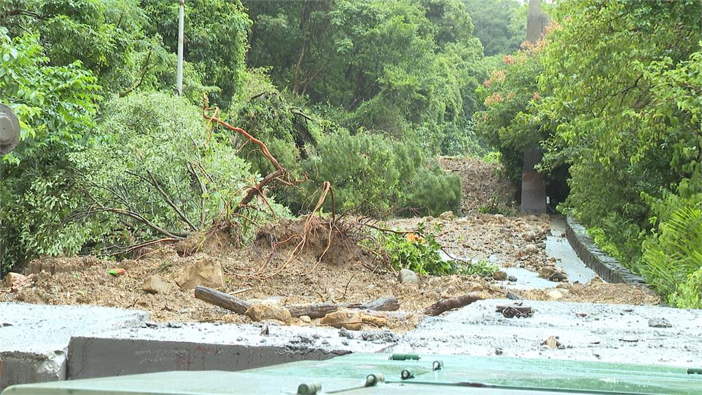 汐止山區災情慘! 養老中心接水、買水供百長者使用