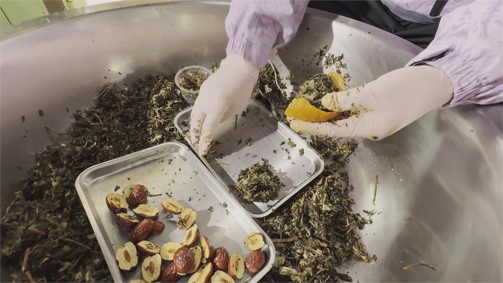 客家人特有酸柑茶 做工繁複去油解膩
