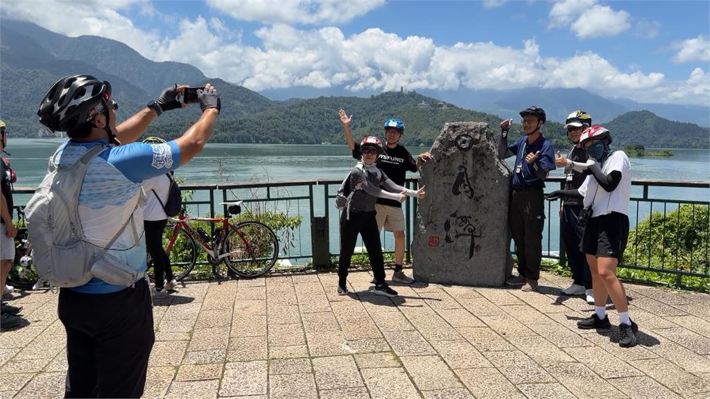 美景超給力！日月潭5大夢幻路線　「自行車領騎員」帶路