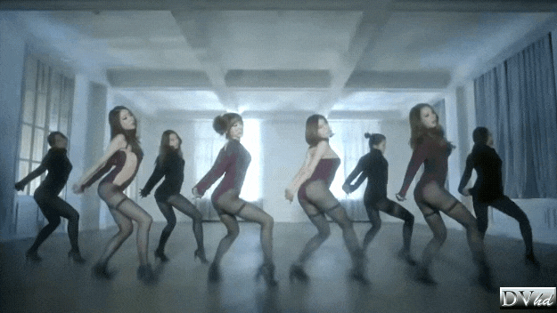 韓女團成員曝被逼看「18禁激戰片」學豔舞！MV中「高衩死庫水開M字腿」掀熱議