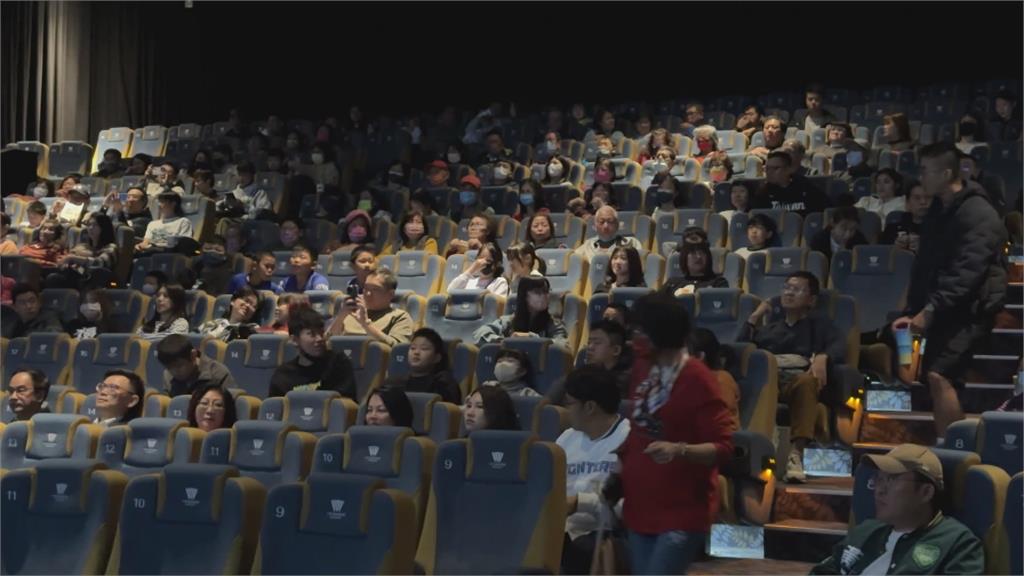 12強棒球電影"冠軍之路"元旦上映 賴瑞隆:盼新年迎接勝利