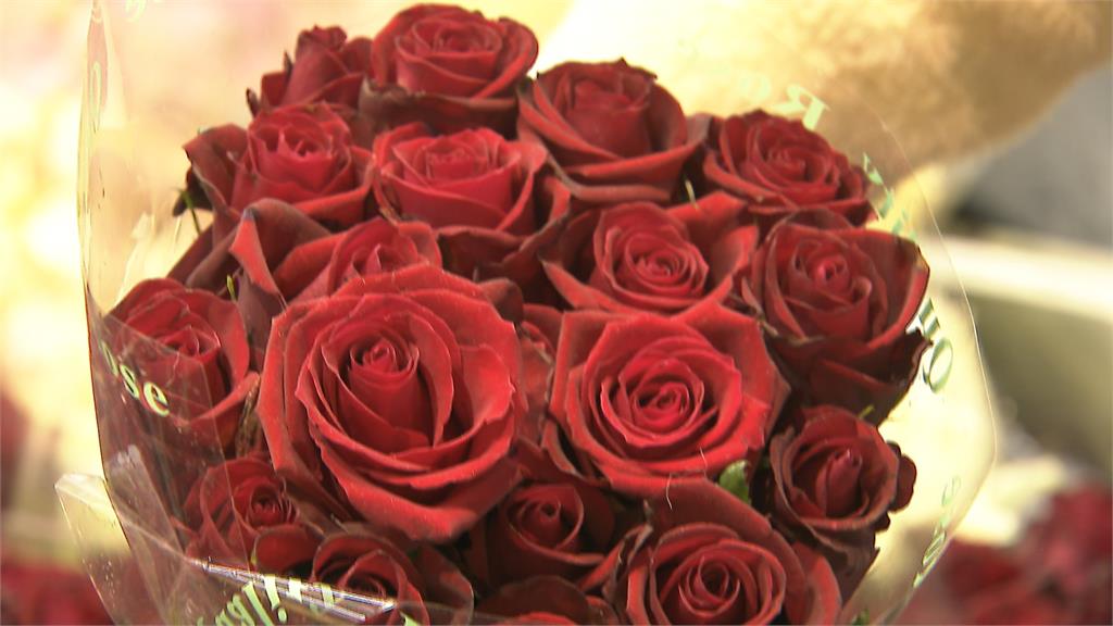 春節連假+西洋情人節　台北花市一早湧入採買人潮