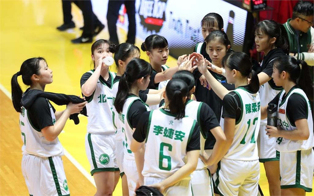 HBL(影)/東泰高中險勝衛冕軍南山高中 可惜仍無緣晉級四強