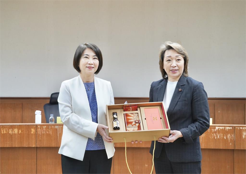 快新聞/日參議員橋本聖子拜會周春米 雙方就藍碳科技等議題交流