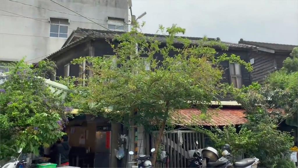 台灣趴趴走/嘉義傳奇羊肉料理小吃店「浴火重生」!鐵道旁重開業經典美味回歸!