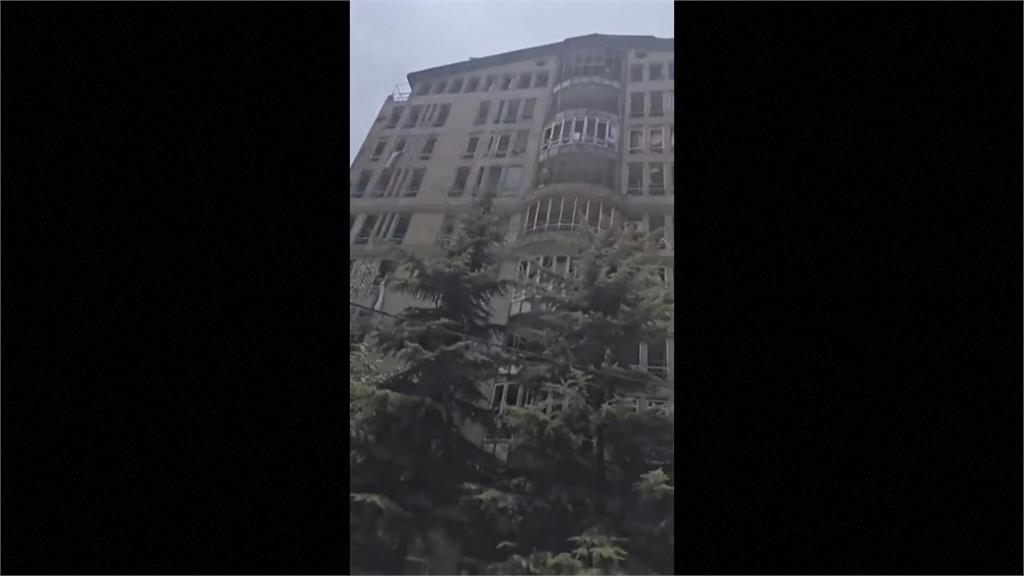 以軍空襲福爾多、伊文監獄　哈米尼續隱身　兒子或成繼任者