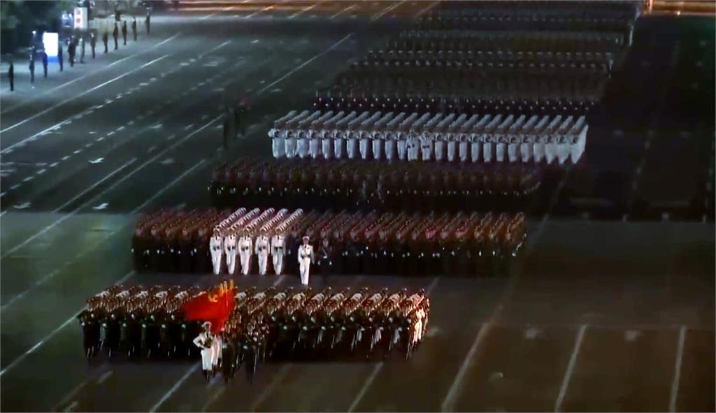 沒共產黨才有新中國!93閱兵前夕重慶大學城現「反共標語」