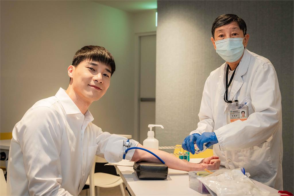 黃薇渟認了對人生無感!約《俗女養成記》宋偉恩抽血救人找回「溫度」