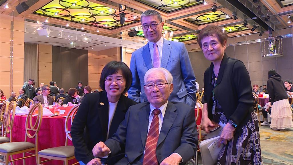 台灣之友會辦新春感恩會　徐國勇喊年底選舉拿5席