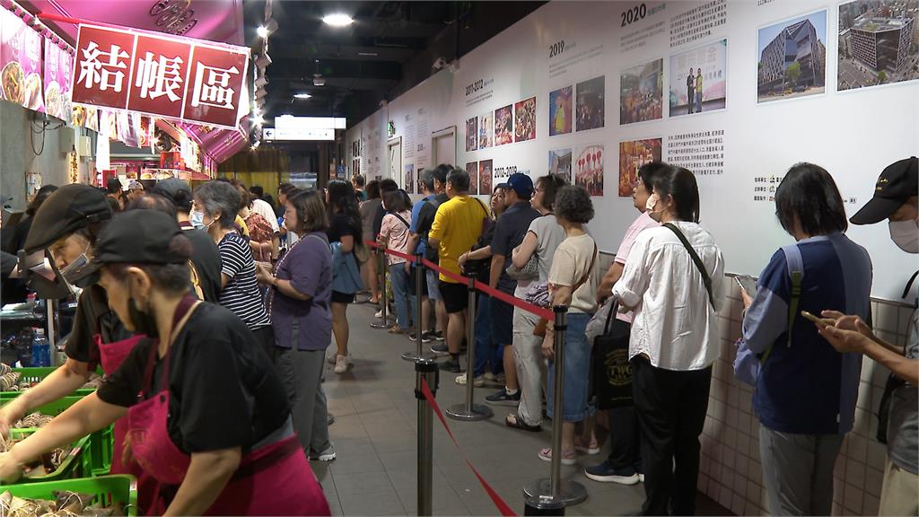 慶端午！　台北南門市場湧採買潮　鳳山民眾搶買「銅板價粽子」