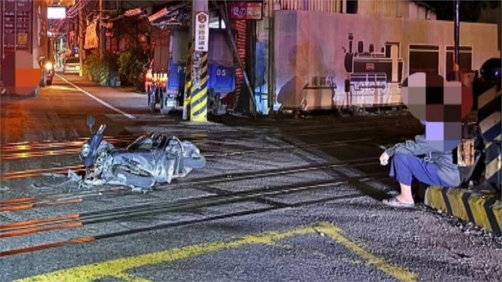驚險瞬間!7旬騎士撞曳引車後輪 幸運閃過奪命輪