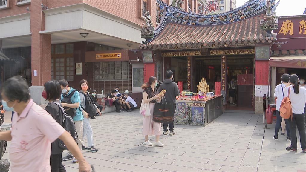 七夕情人節拜月老「拚脫單」 全台最強姻緣廟在這裡!