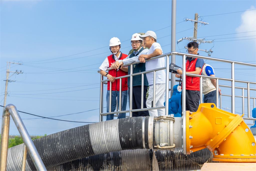 薔琵颱風逼近！黃偉哲提前指示防颱 511台移動式抽水機完成試運轉