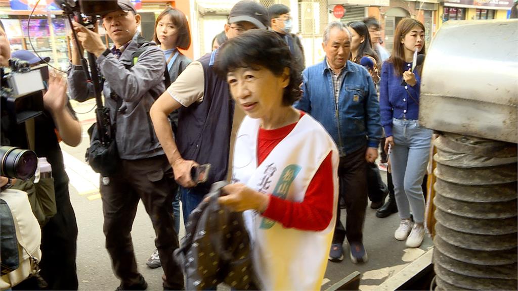 陳佩琪再發文批賴清德　柯文哲：下次帶她出門省麻煩