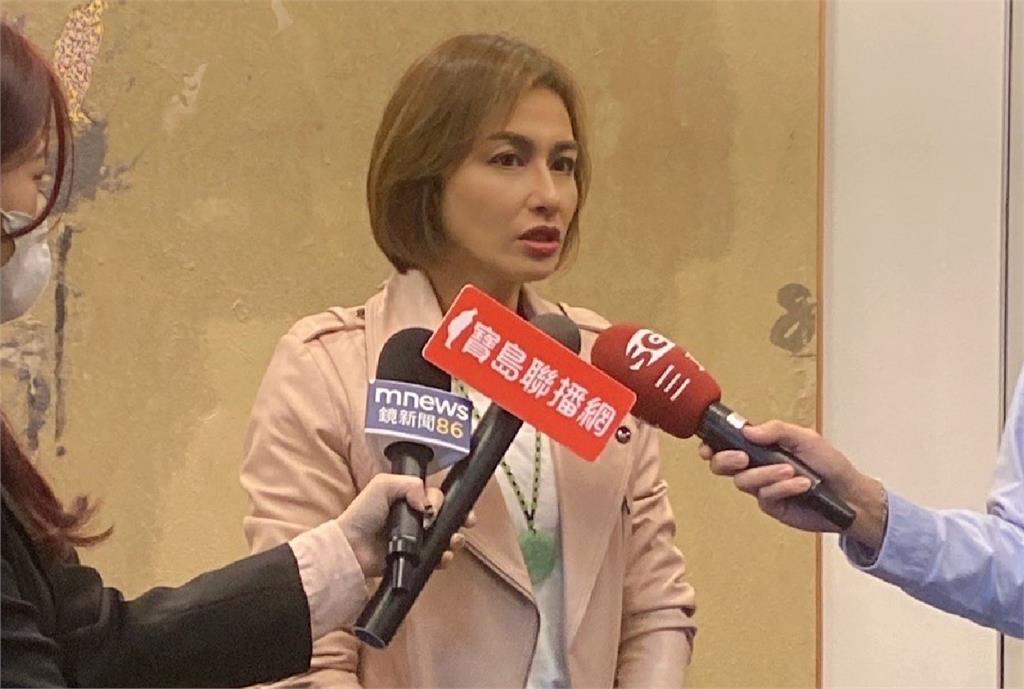 快新聞/高雄初選五搶一!邱議瑩喊「最適合接棒陳其邁」 許銘春回應了