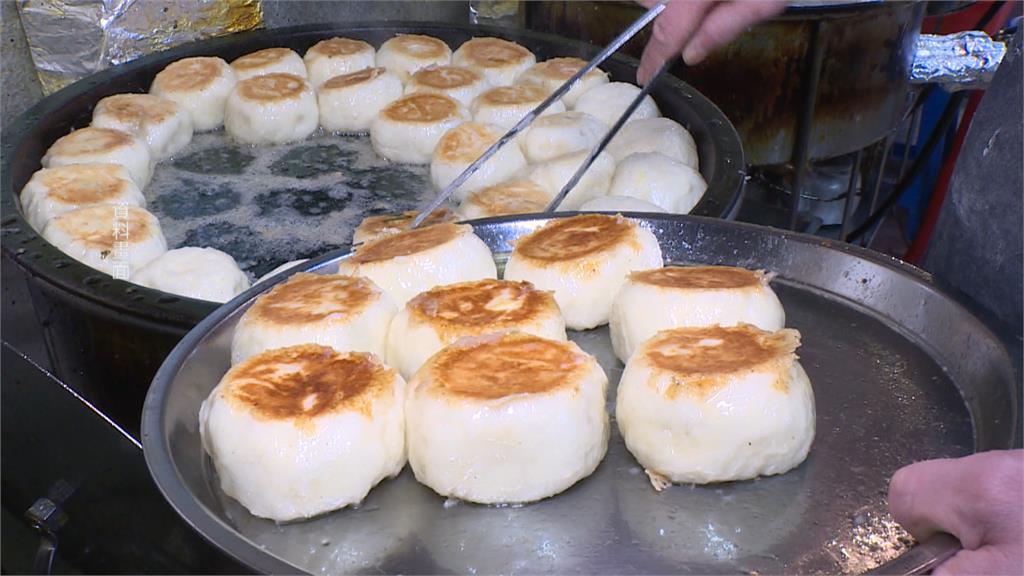 菜價.豬肉貴!不只周家蔥油餅放假 入選500碗水煎包業者休假「去種菜養豬」