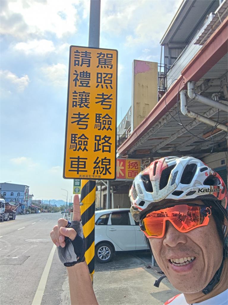 日本人見台灣街頭「1路牌」大讚:真有人情味!網見秒搖頭揭真相:快逃