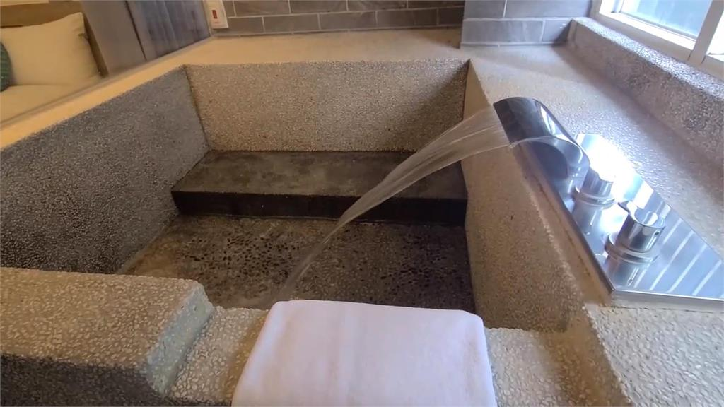 冬天泡湯暖身反增猝死風險？醫師揭這「5種行為」小心沒意識倒池邊！