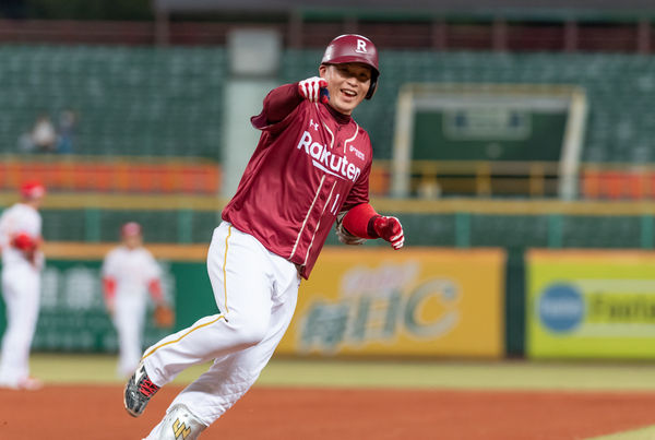 中職/敲出封王「致勝轟」林泓育!曾遭到降薪30%、奪冠仍激情喊:希望球迷繼續支持