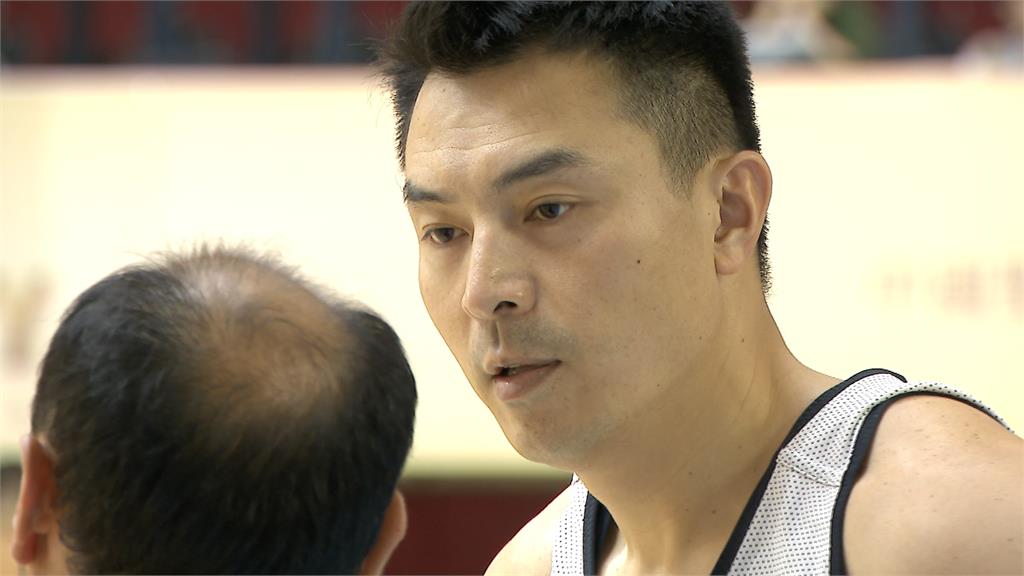 世壯運35+五對五男籃賽 「台灣飛人」陳信安領軍奪銀