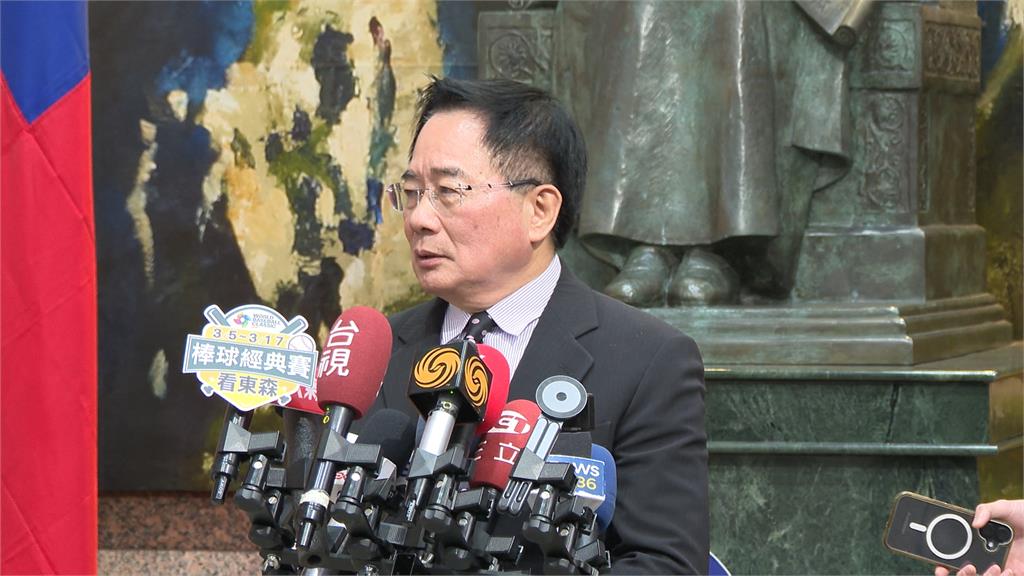 隻字未提失聯飛官 鄭麗文中常會「大讚蔡正元約10分鐘」