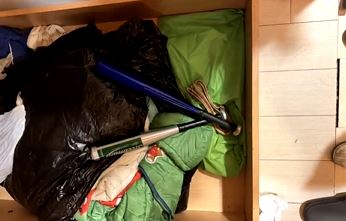 疑為20萬債務糾紛　年輕女子遭囚禁虐打昏迷