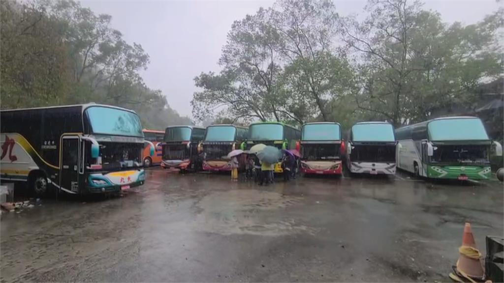 暴雨侵襲！明池山莊逾300人受困　棲蘭山莊慢性病長者無藥可用