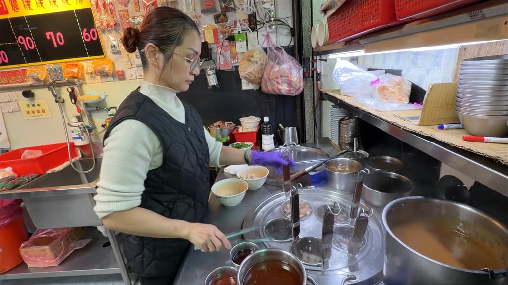 士林傳承一甲子甜不辣魚羹 生魷魚Q彈道地沙茶口味
