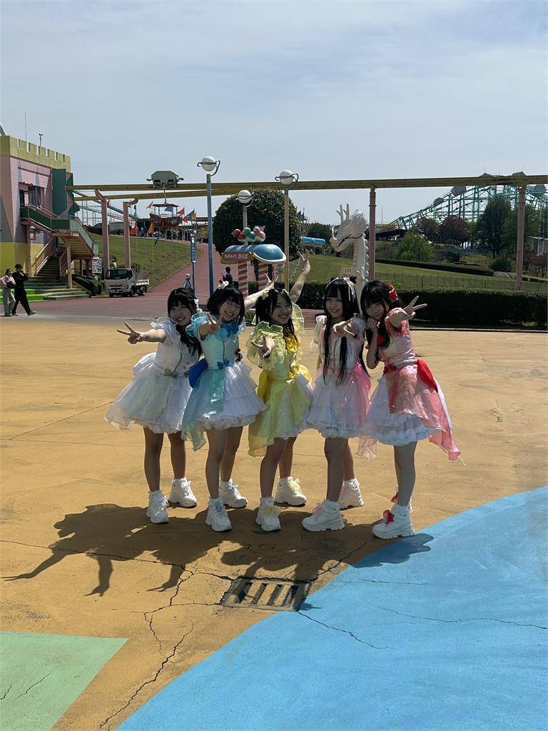 票價才147元!偶像女團辦見面會「竟0人到場」5正妹低頭、捂臉哭全被拍
