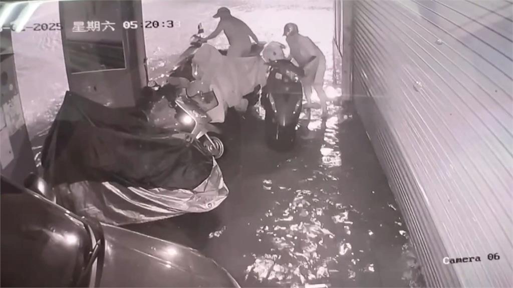 台南暴雨！「阿堂鹹粥」也淹了　小西門圓環驚見「小噴泉」