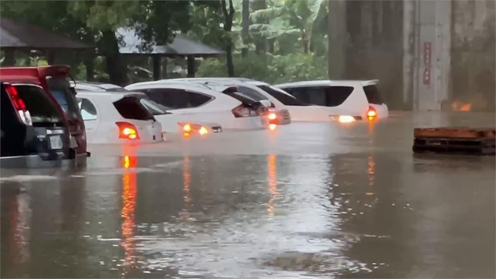 快新聞/凱米雨太大!南投明潭國中也淹了 最新畫面曝光